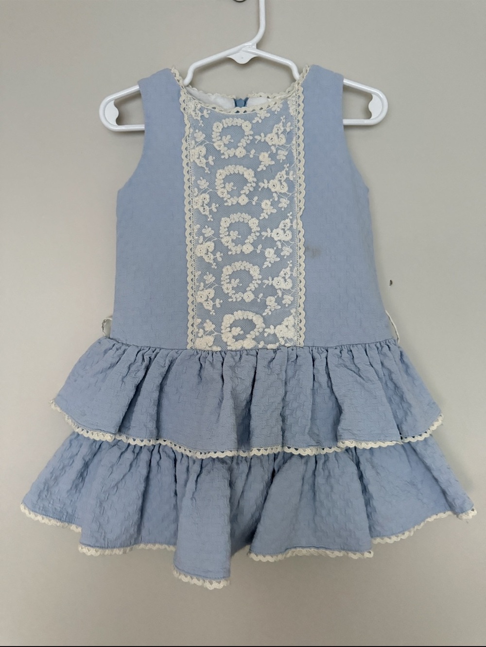 Tartaleta Kids Light Blue Jacquard Sleeveless Tiered Dress Cream Lace Girls Sz 2